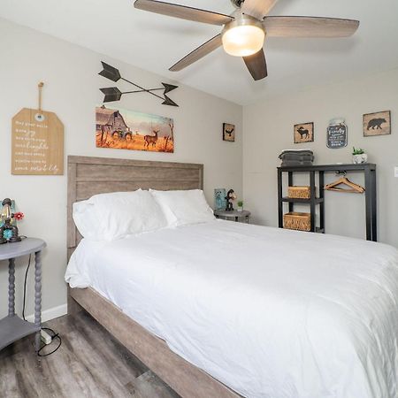 אטלנטה Welcoming Barn, 2 Bedroom & 1 Bath & Parking מראה חיצוני תמונה