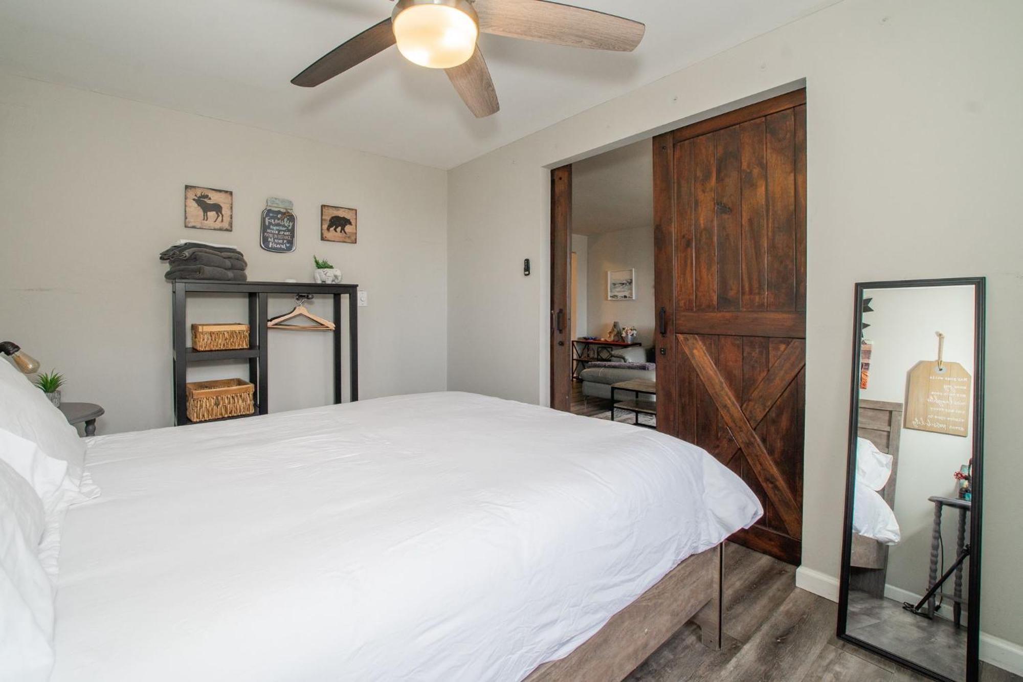 אטלנטה Welcoming Barn, 2 Bedroom & 1 Bath & Parking מראה חיצוני תמונה